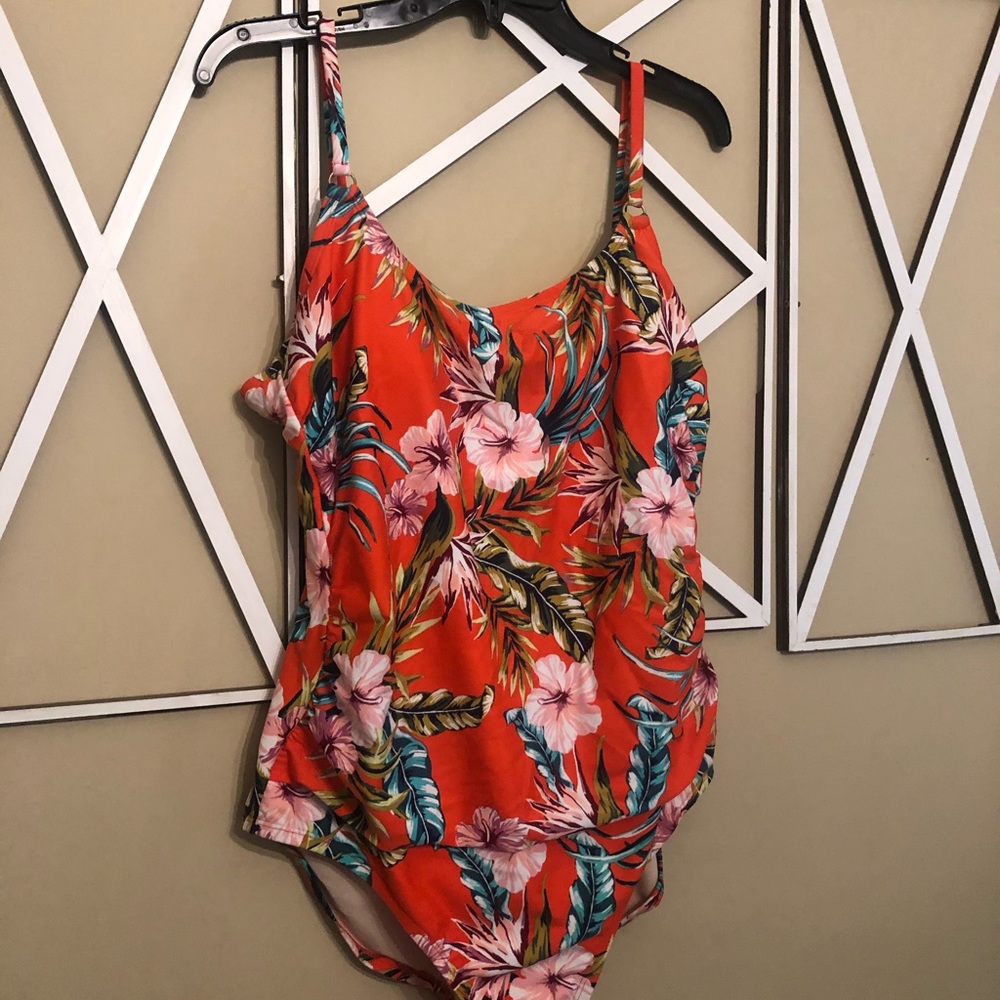 Kona Sol xl swimsuit.